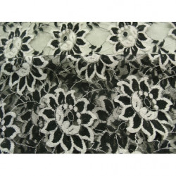 DENTELLE DE CALAIS-140cm- GRIS ET NOIR MOTIF fleurs