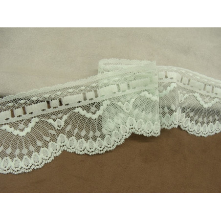 DENTELLE DE CALAIS-7cm- VERT DENTELLE DE CALAIS-7cm- VERT