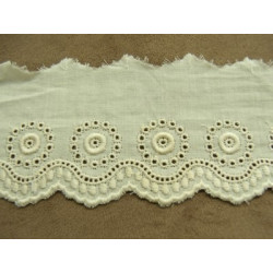 BRODERIE ANGLAISE- 5