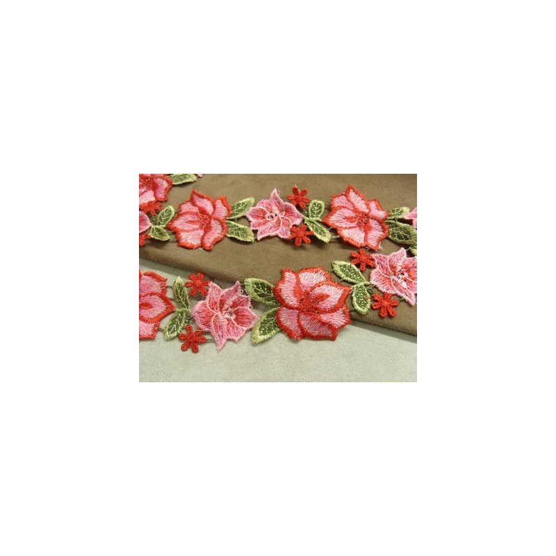 ruban brodé 5 cm- motif fleur - rouge et rose