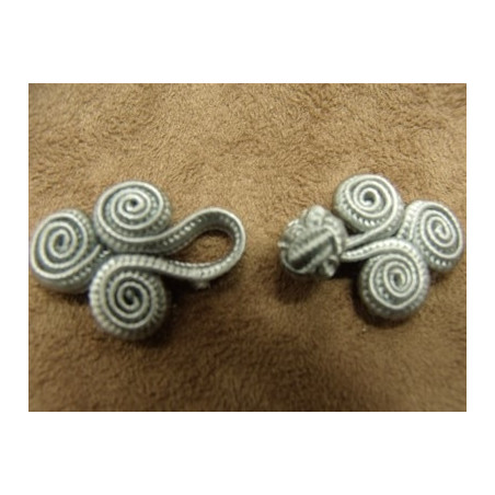 BOUTON BRANDEBOURG GRIS CLAIR BOUTON BRANDEBOURG GRIS CLAIR