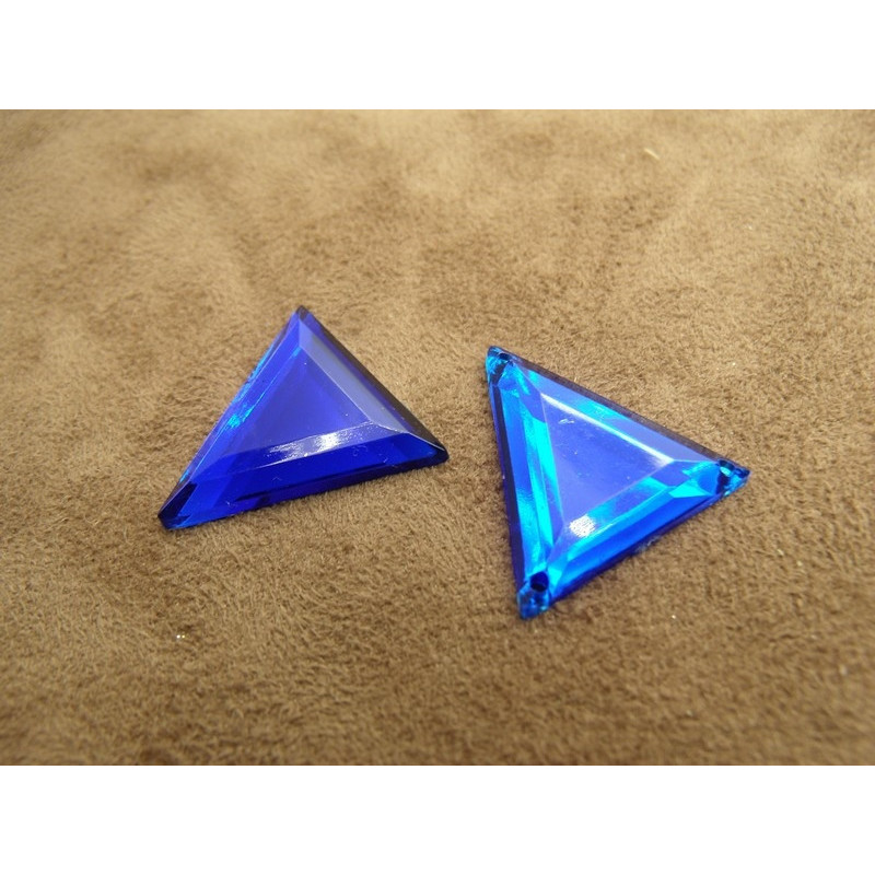 Strass triangle bleu