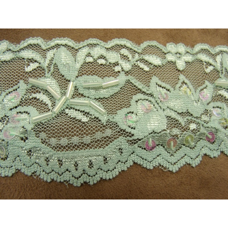 dentelle perlé verte