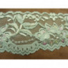 dentelle perlé verte