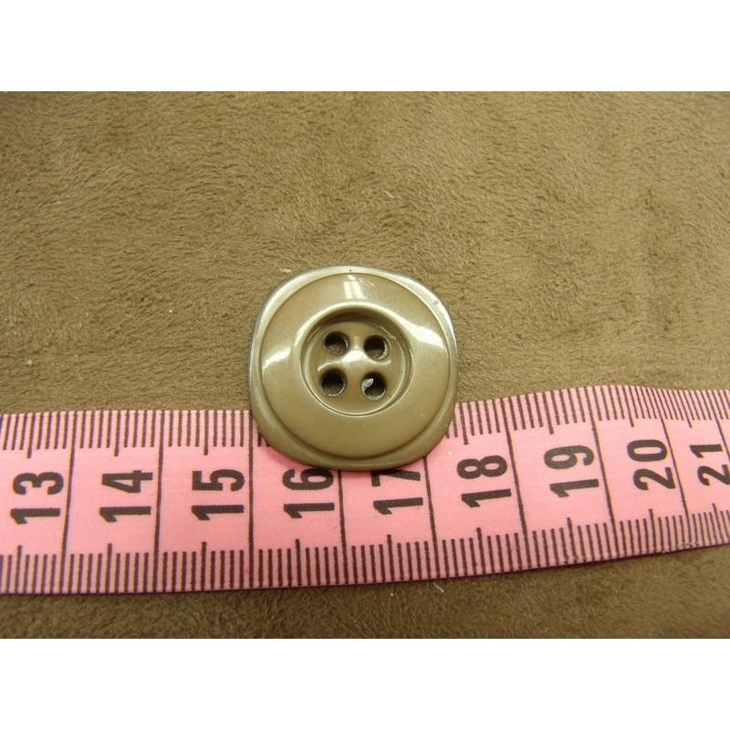 bouton acrylique rond / carrée beige foncé à 4 trous 24 mm
