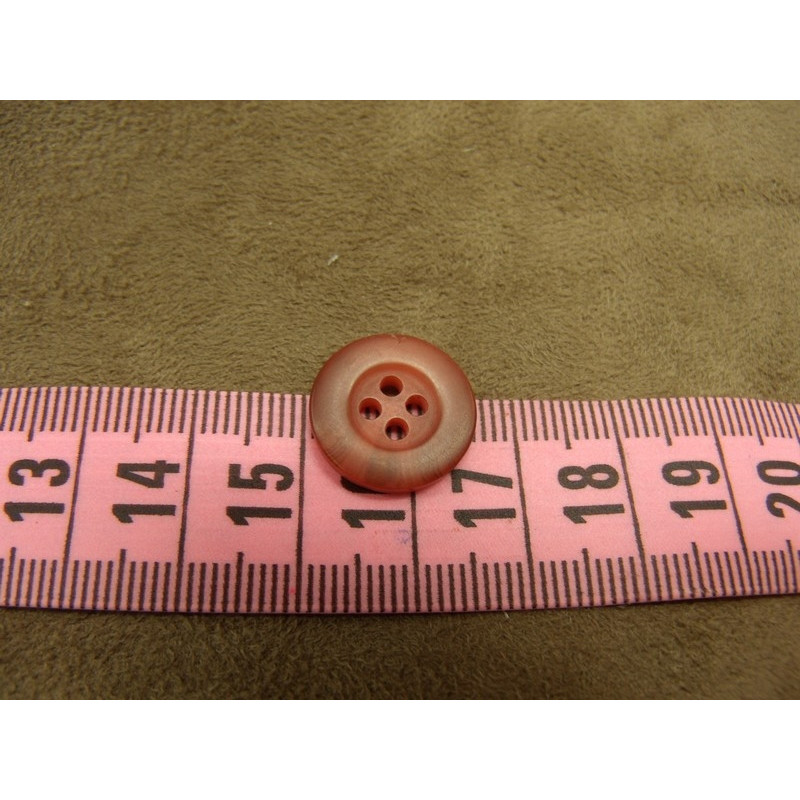 bouton acrylique rose marbré à 4 trous