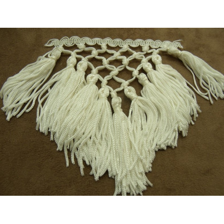 application pompons blanc application pompons blanc