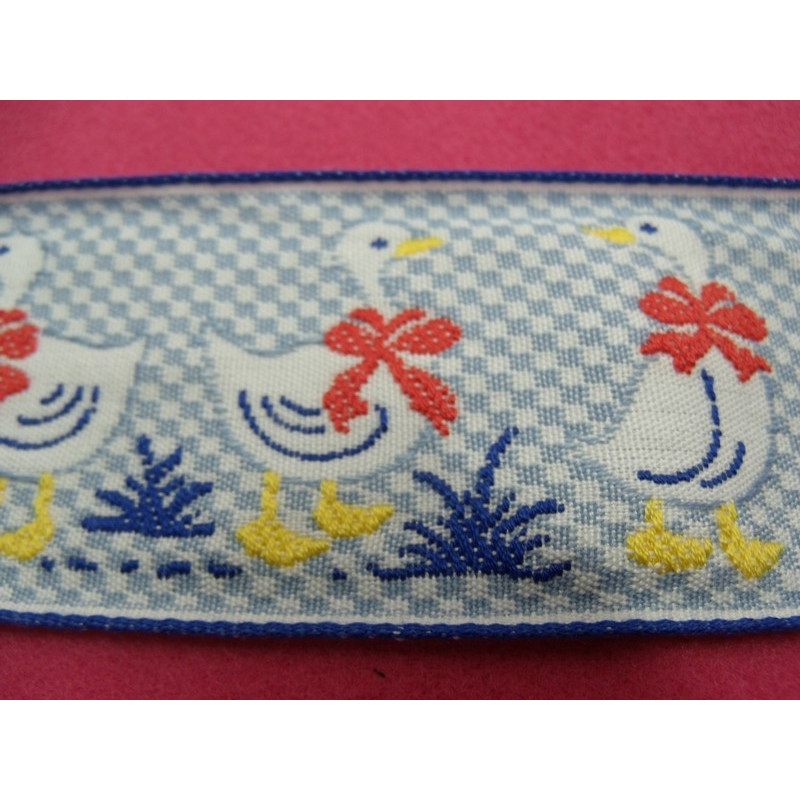 ruban brodé  motif canard