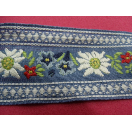 ruban brodé motif fleurs 