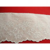 broderie sur voile de coton blanche 11 cm / hauteur de broderie 7 cm