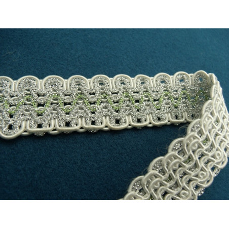 ruban fantaisie avec lurex argent et vert clair 2.7 cm