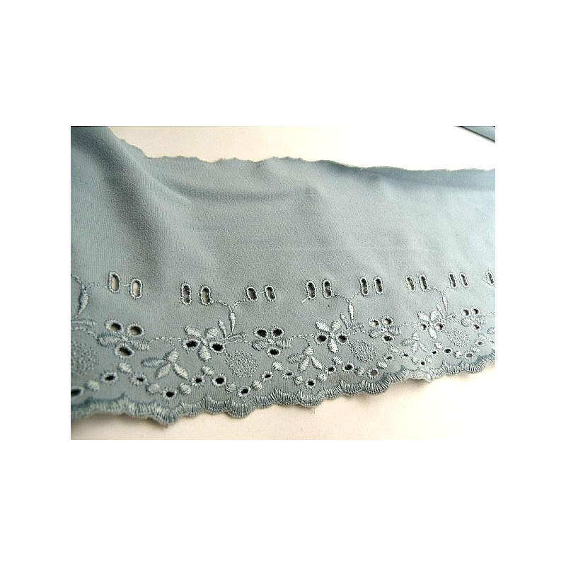 broderie stretch bleu