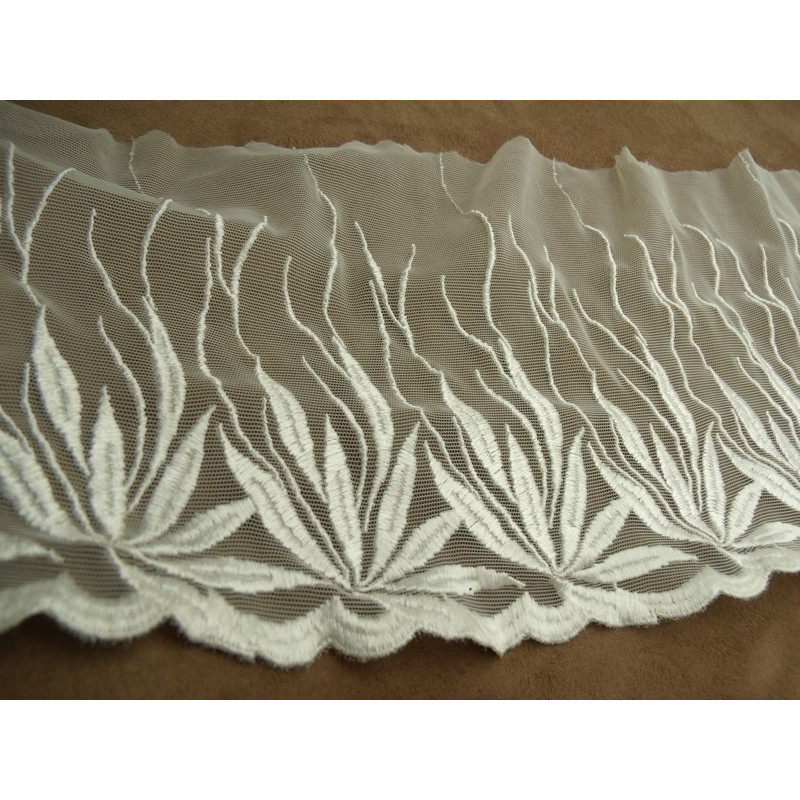 dentelle blanc cassé